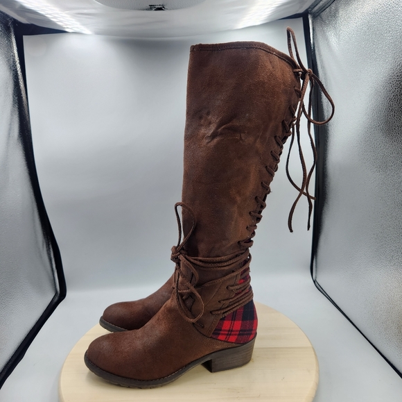 Very Volatile Marcel Women's Brown Boot sz 7 - Picture 3 of 15